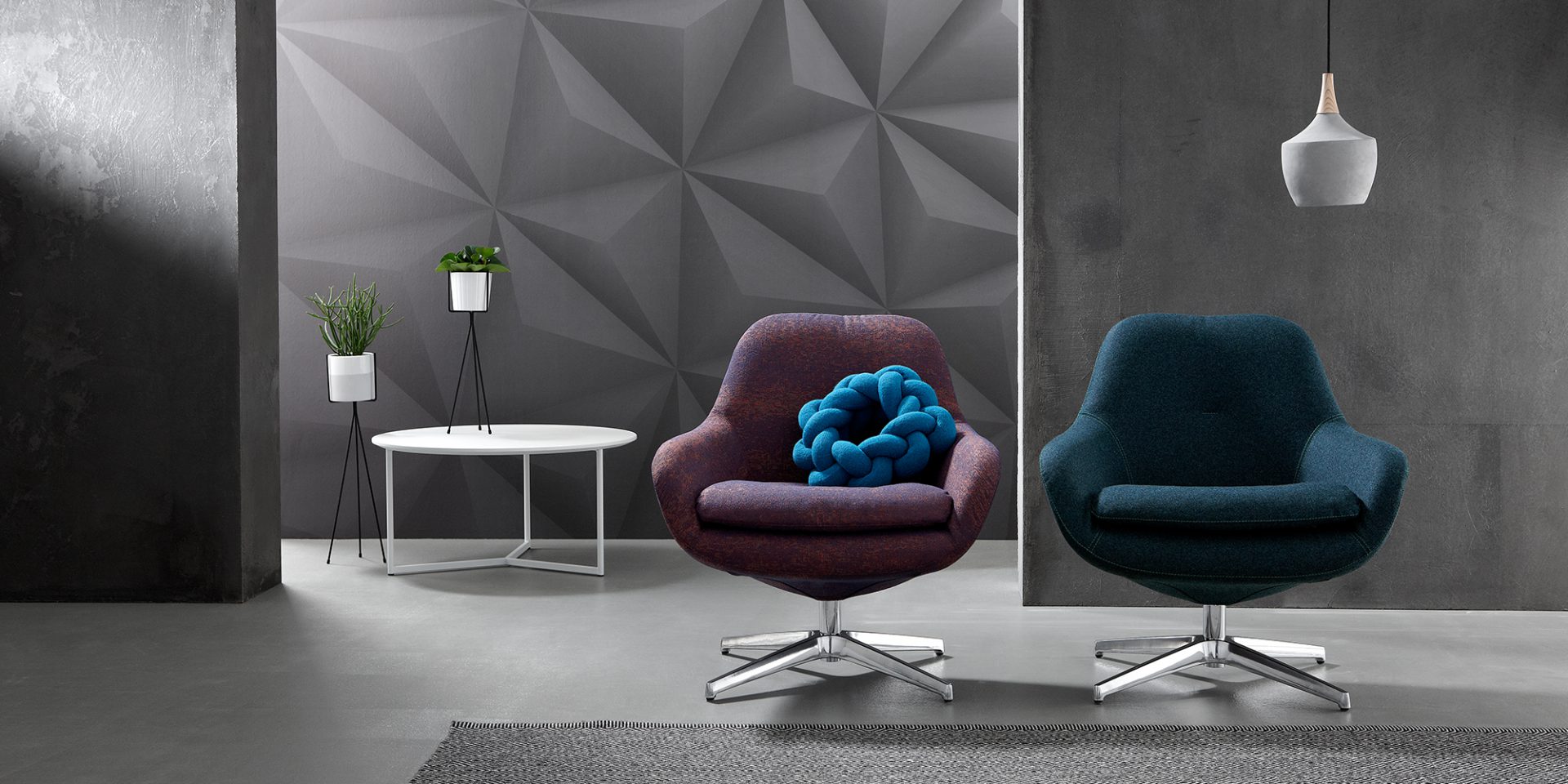 Combinatie Pode Sparke fauteuils in donkere kleuren